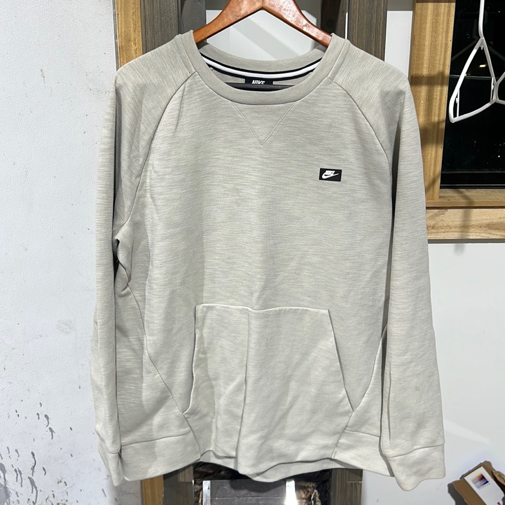 Nike sweatshirt